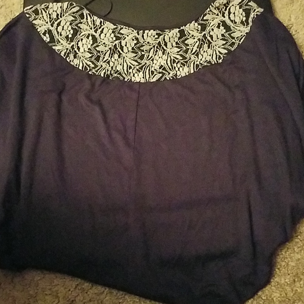 Sweater - Picture 2 of 5